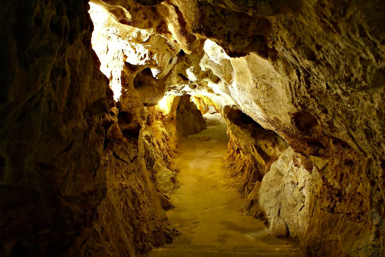 malaga cueva del tesoro