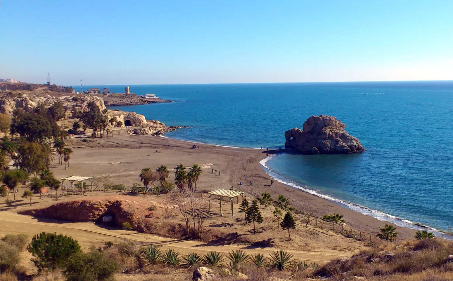 cala peñon del cuervo malaga