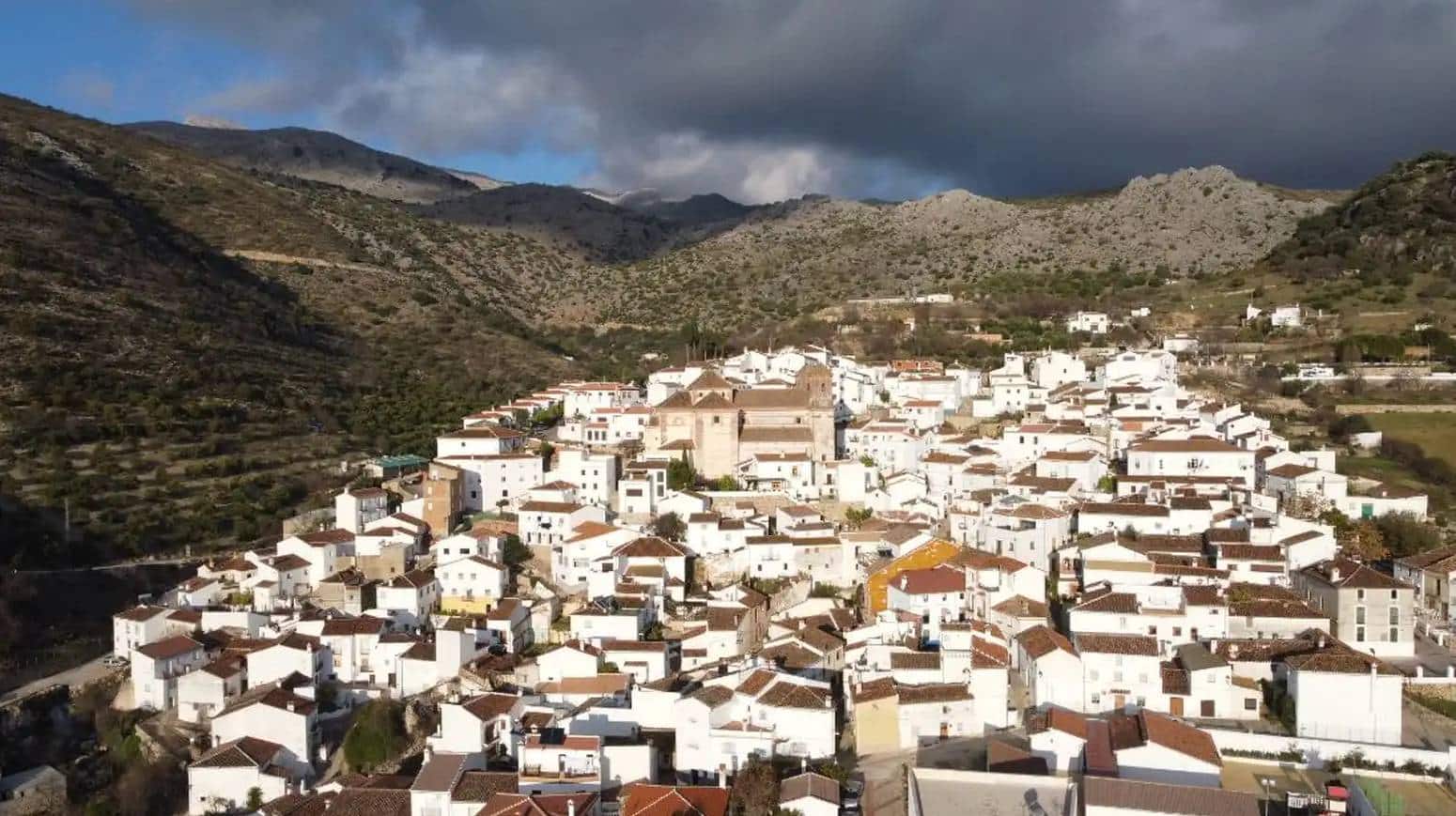 alpandeire pueblo de malaga