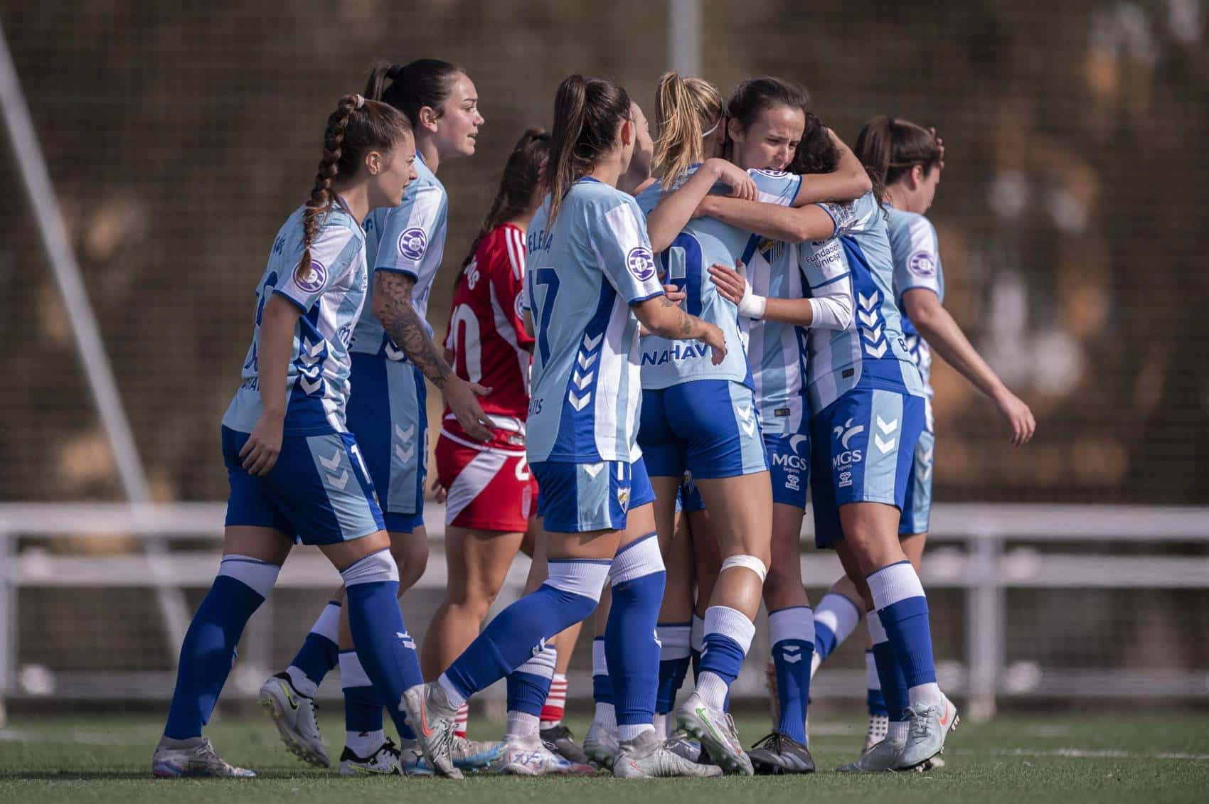 equipos femeninos de futbol en malaga